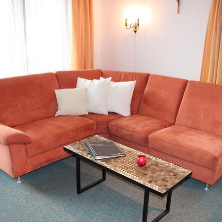 Apartments Bergrose Saas-Fee Room photo