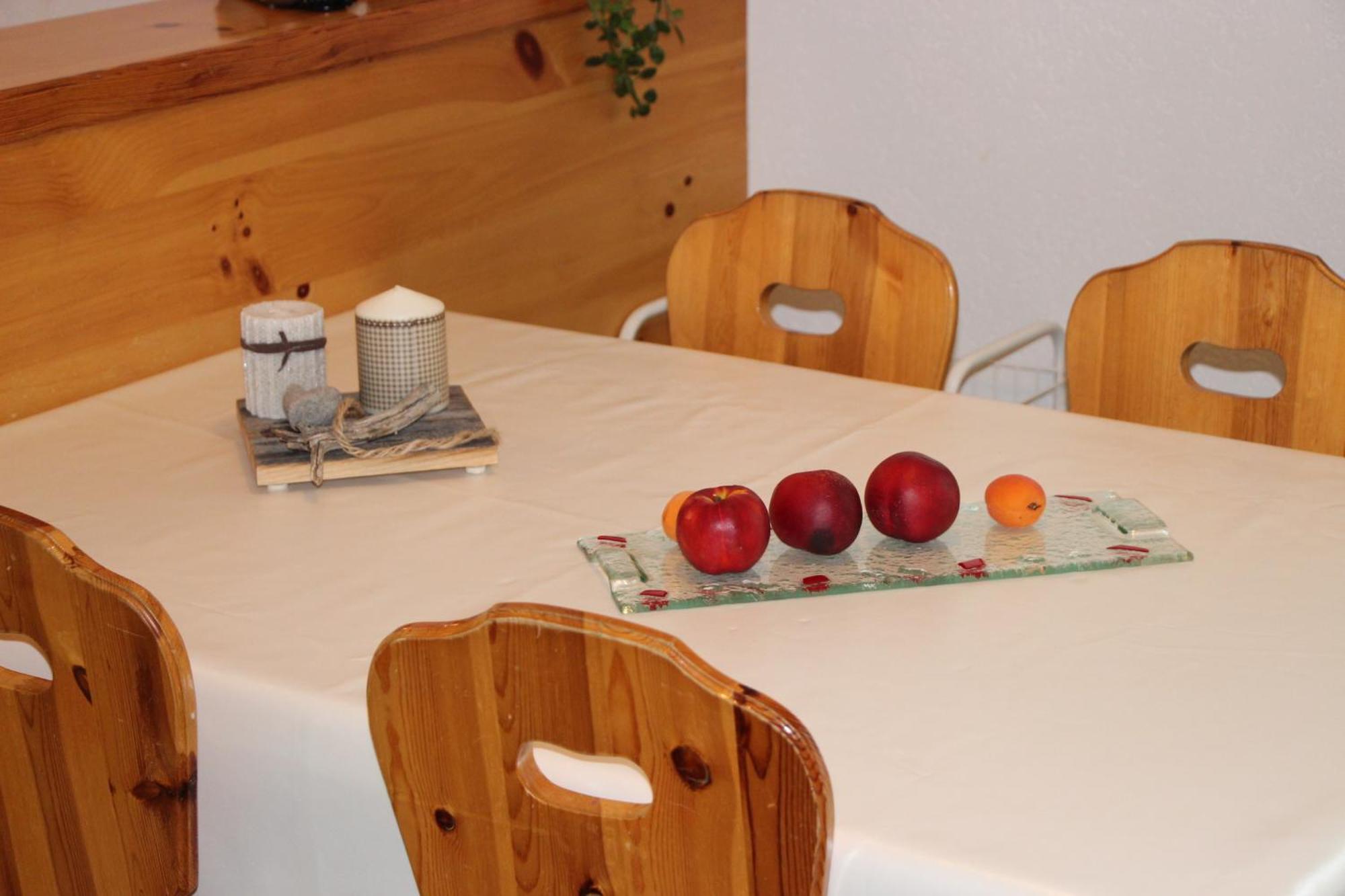 Apartments Bergrose Saas-Fee Room photo