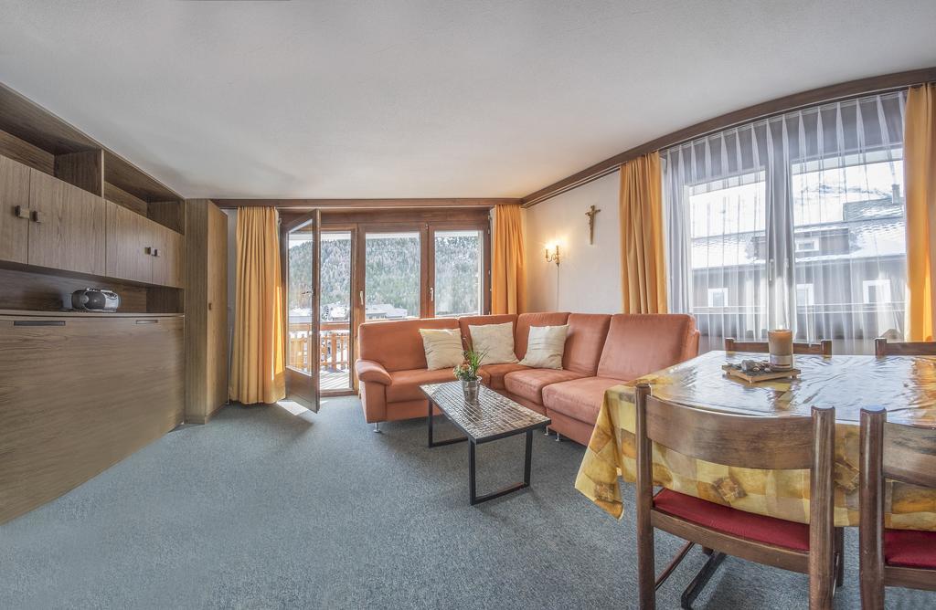 Apartments Bergrose Saas-Fee Room photo
